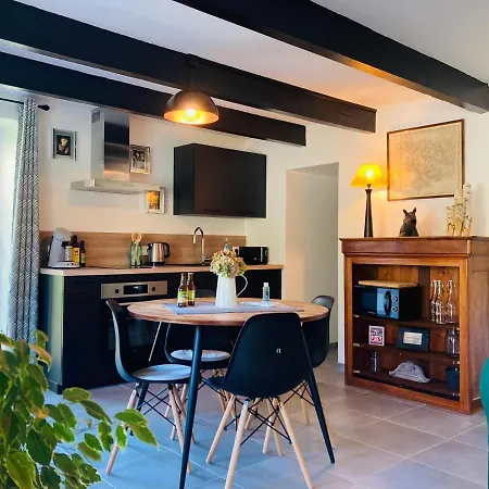 Charmante petite maison rénovée Quistinic Exterior foto